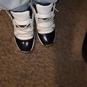 Retro jordan emerald 12s